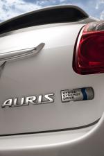 Toyota Auris HSD 2010 года